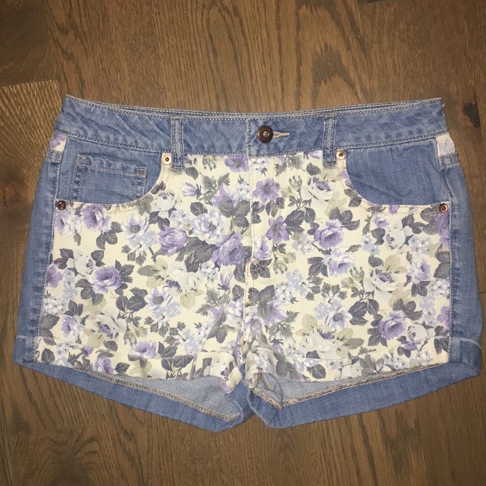 Denim shorts with floral design